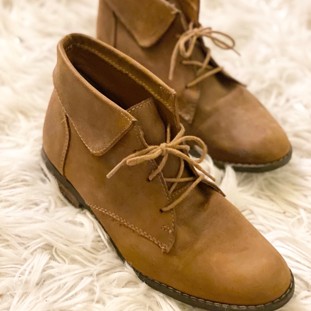 Steve Madden Lace Up Ankle Bootie